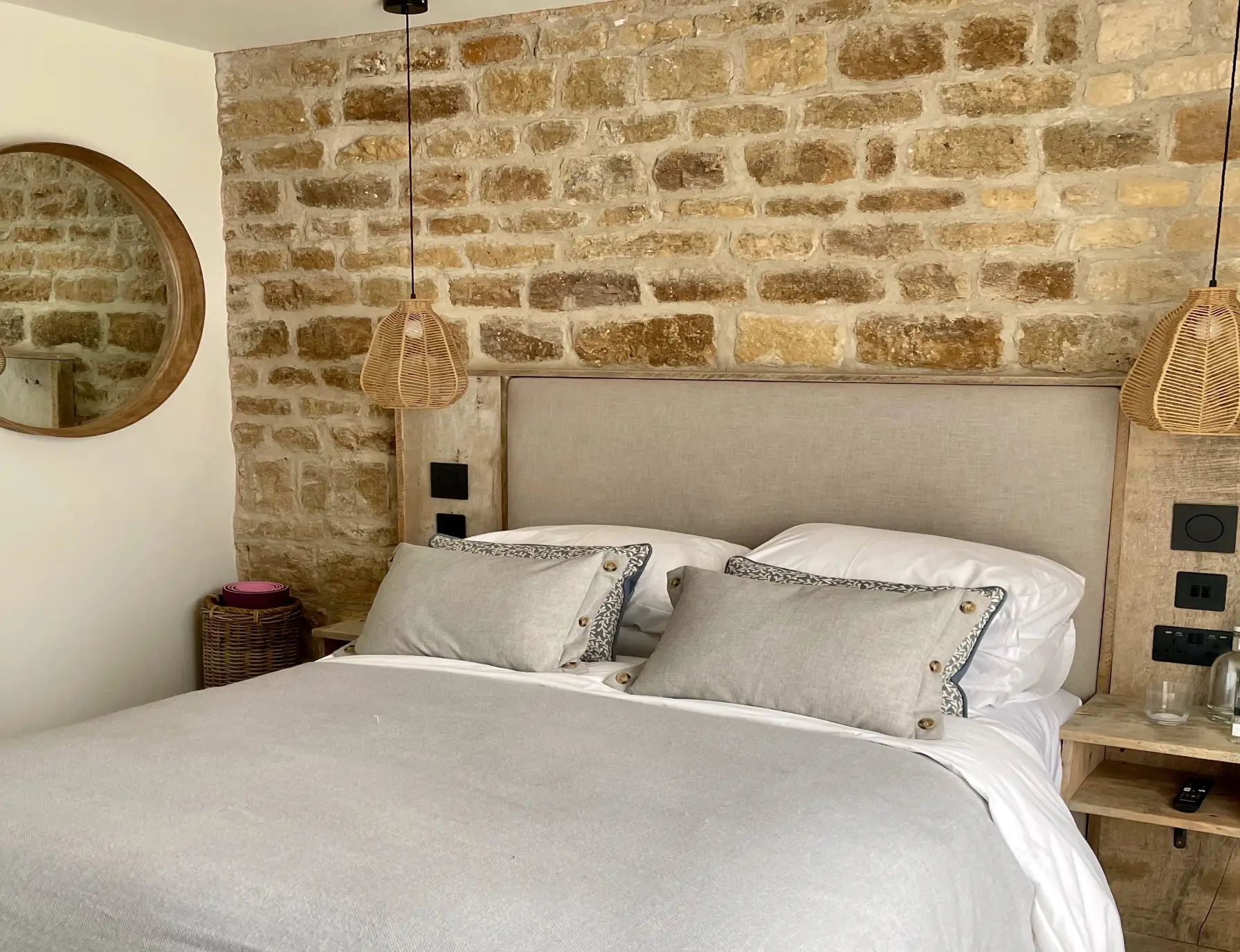 homefield-grange-retreat-accommodation-bedroom